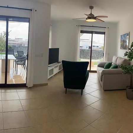 Vila Casa Aday
